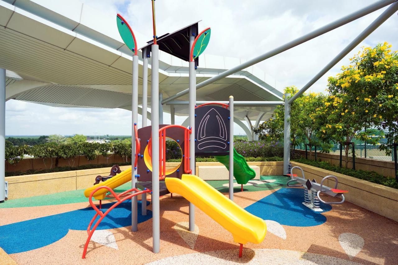 Movenpick Hotel & Convention Centre Klia Sepang Exterior photo Children's playground at the rooftop of the hospital